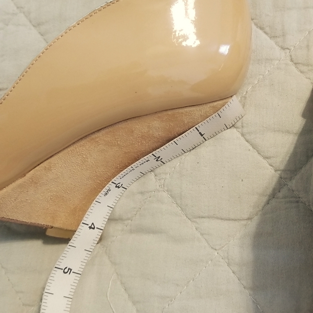 Charles Jourdan Paris Nude Patent Leather Wedge Heels - Picture 7 of 16